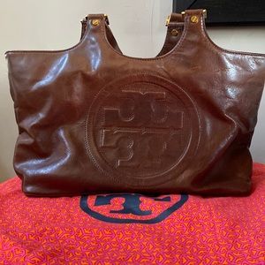 Tory Burch Bombe Tote. Like new condition.